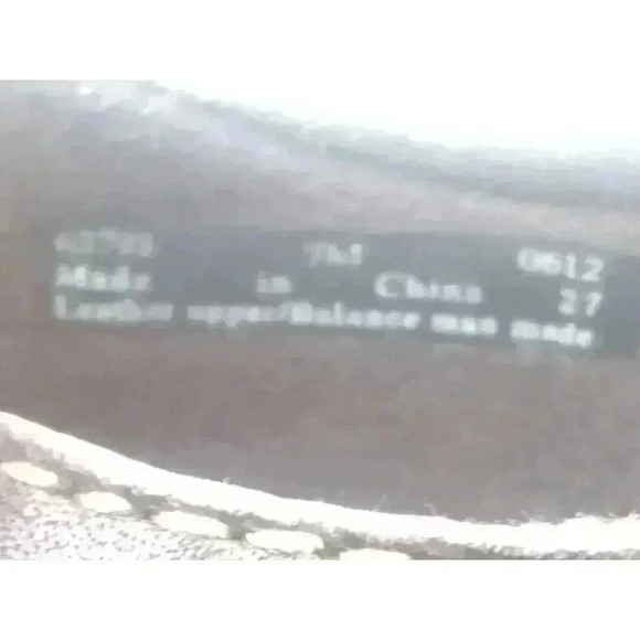 Clarks Womens Loafers Shoes Brown Leather Round Toe Front Zipper 7M - Picture 4 of 9